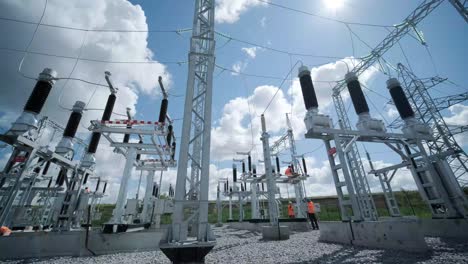 construcción de una subestación de transformadores