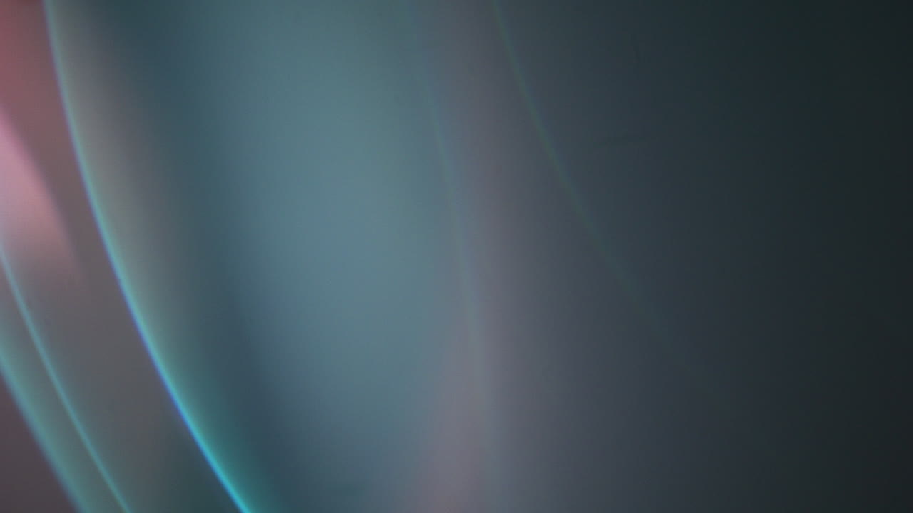 Light leaks recorded using real spherical lens and lens whacking technique