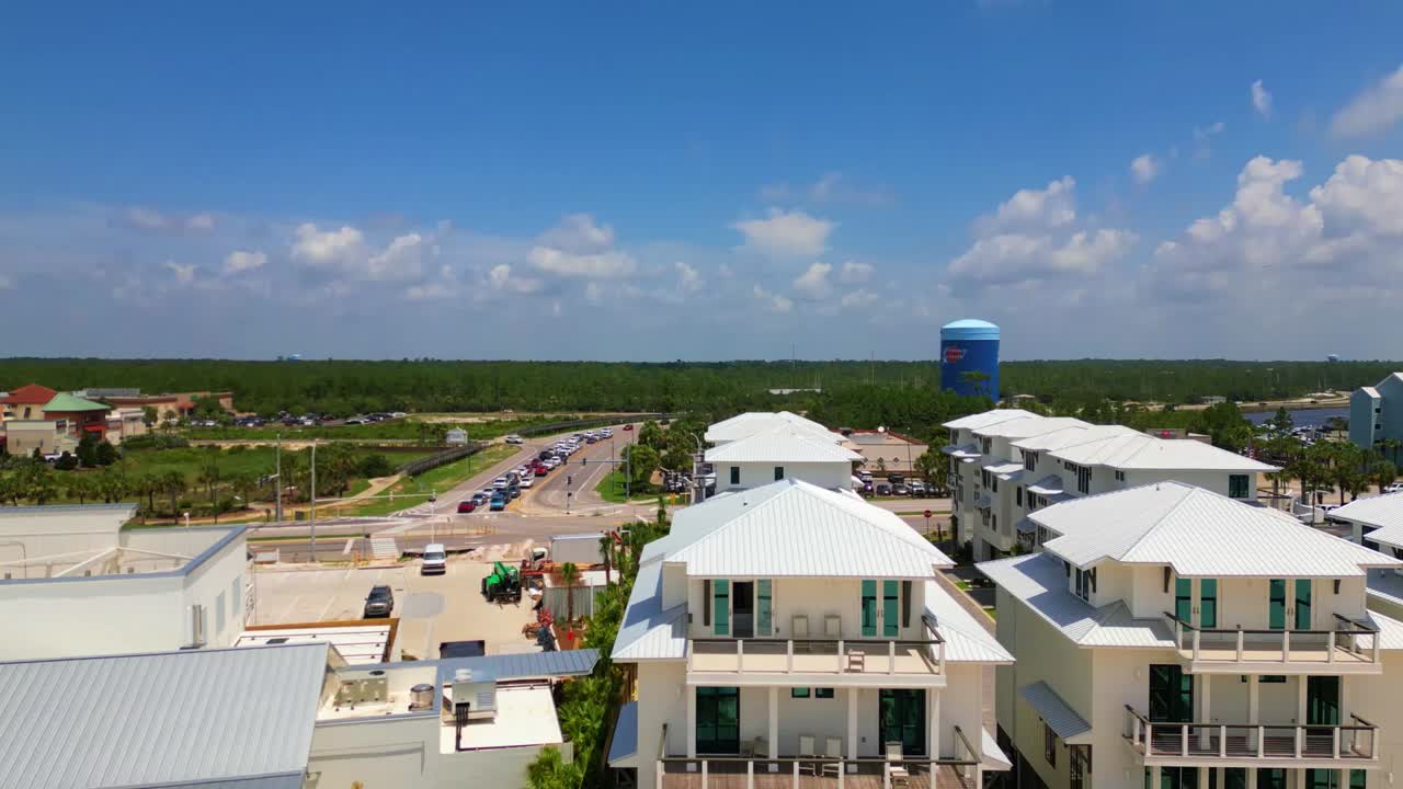 vista aérea de hermosos condominios en orange beach, alabama