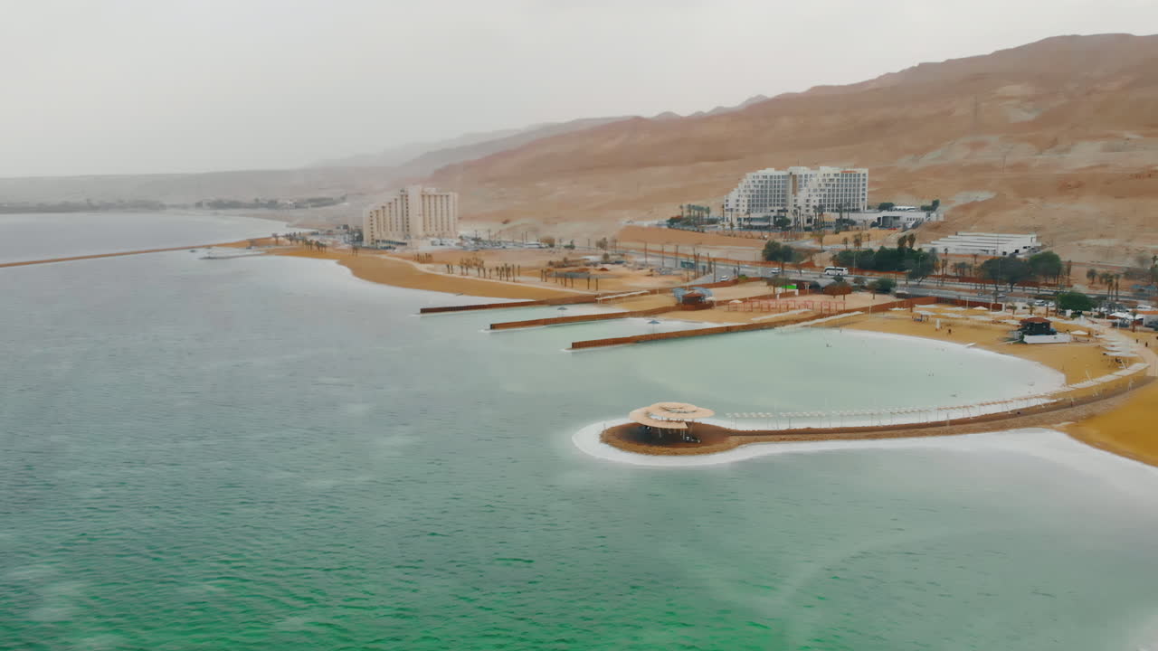 la zona de hoteles del mar muerto, el mar es uno de los destinos turísticos más populares en israel, encontrará una combinación especial de naturaleza, salud y relajación con increíbles habilidades curativas