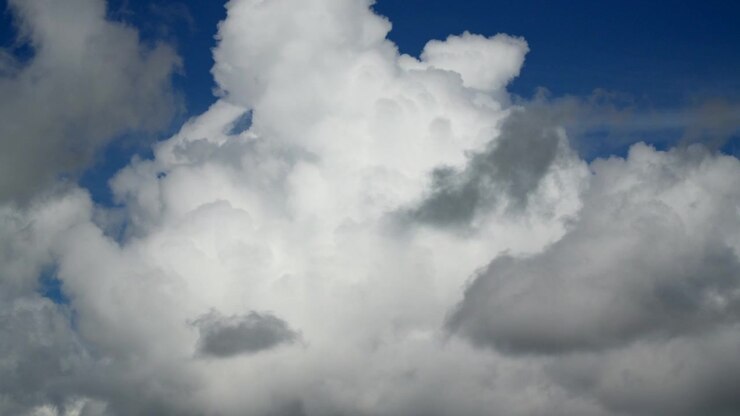Cumulonimbus Cloud Getting Bigger Then Collapsing. Timelapse 30x.