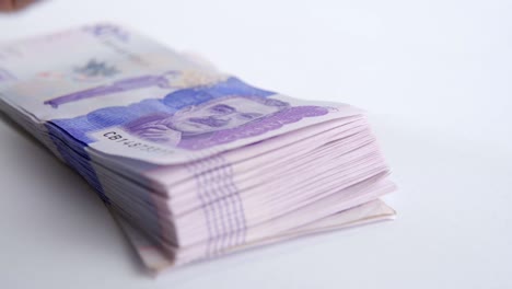 el conteo de dinero colombiano