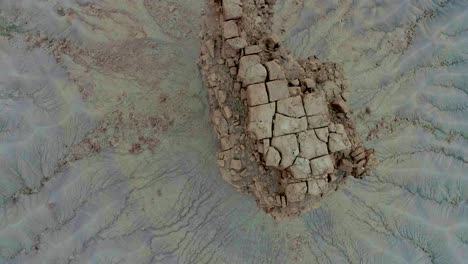 vista aérea de un monumento rocoso en cuatro esquinas en los estados unidos