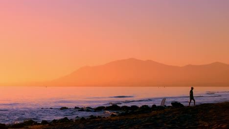 Bay-of-Marbella-during-sunset