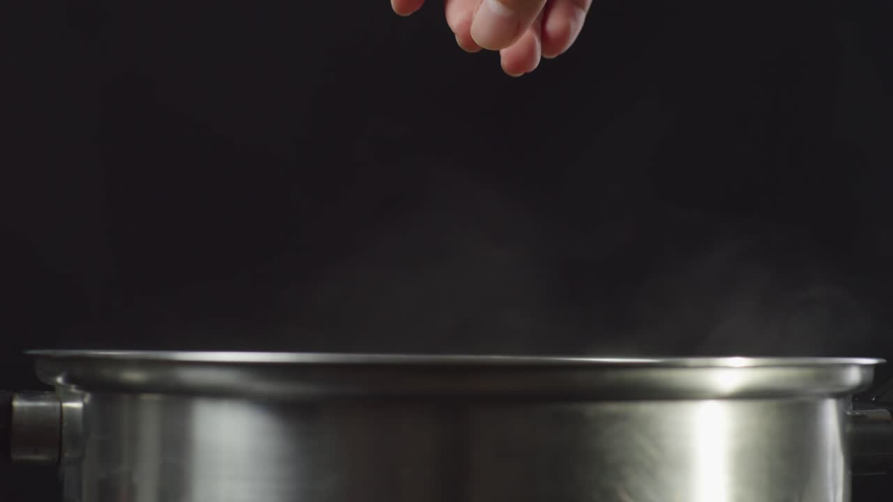 비 에 zucchini 를 첨가 하는 것