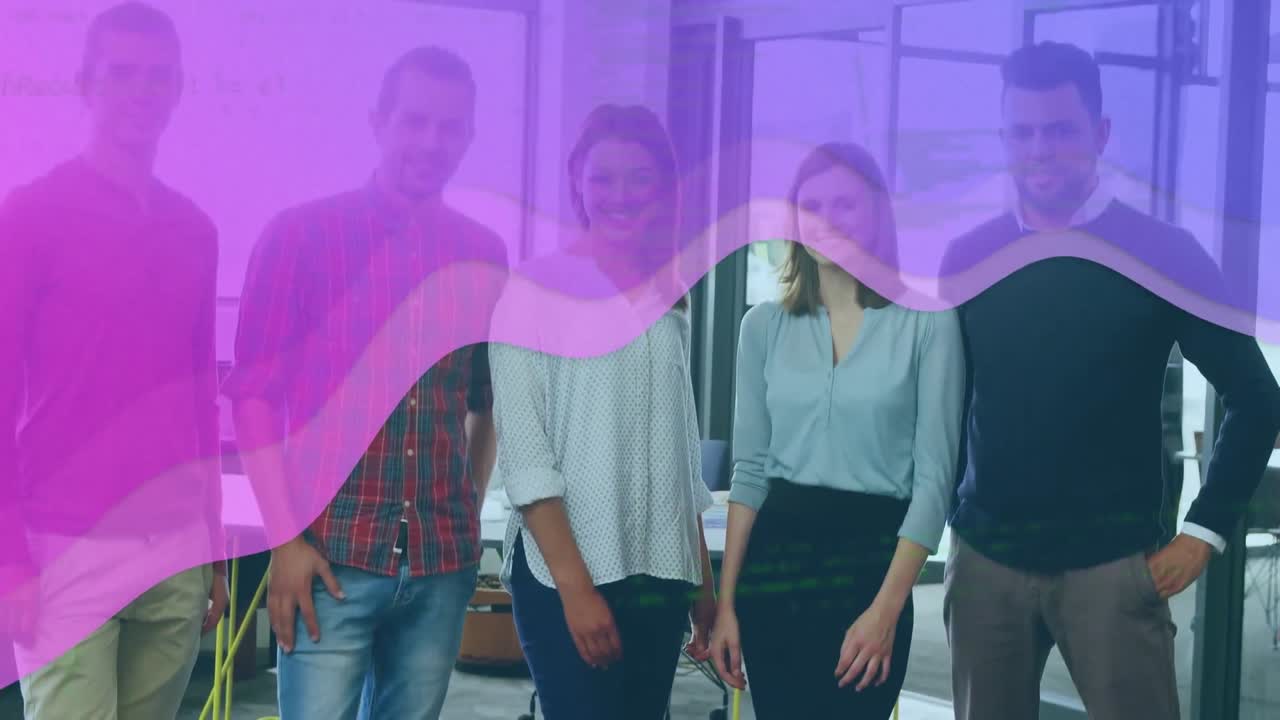 animación de formas sobre diversas personas de negocios en la oficina