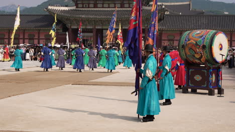 seoul changing of the royal guards ceremony at gyeongbokgung palace. this tradition has been performed for centuries in korea and is a symbol of the nation's rich culture and history