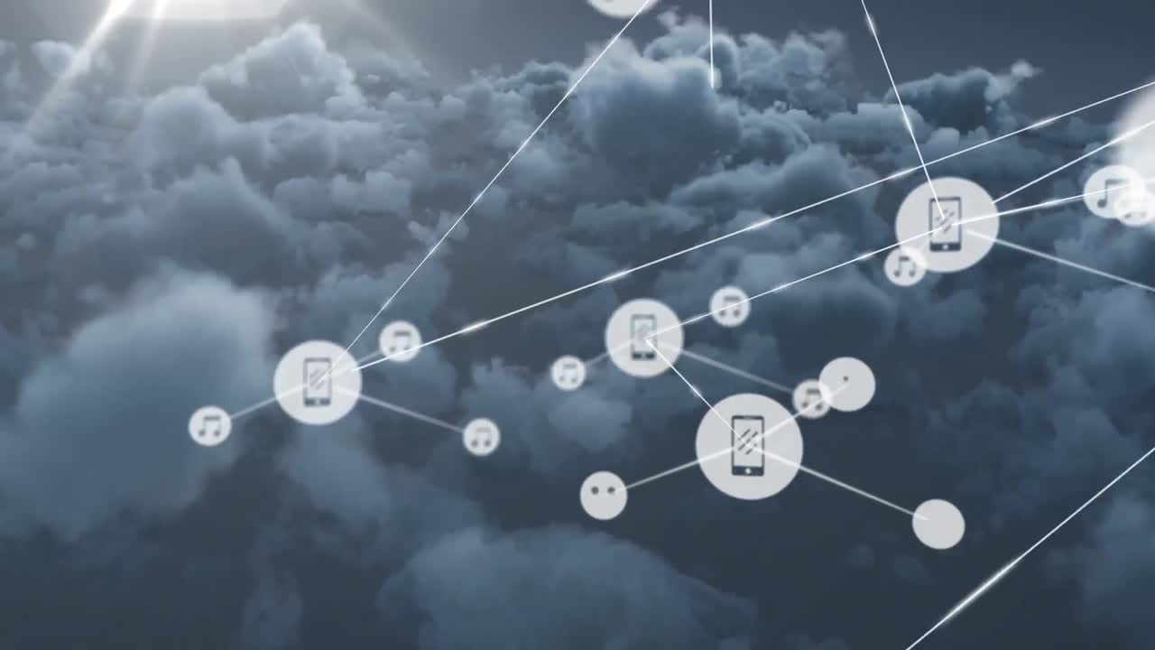animación de iconos conectados con líneas sobre rayos de sol y nubes densas en el fondo