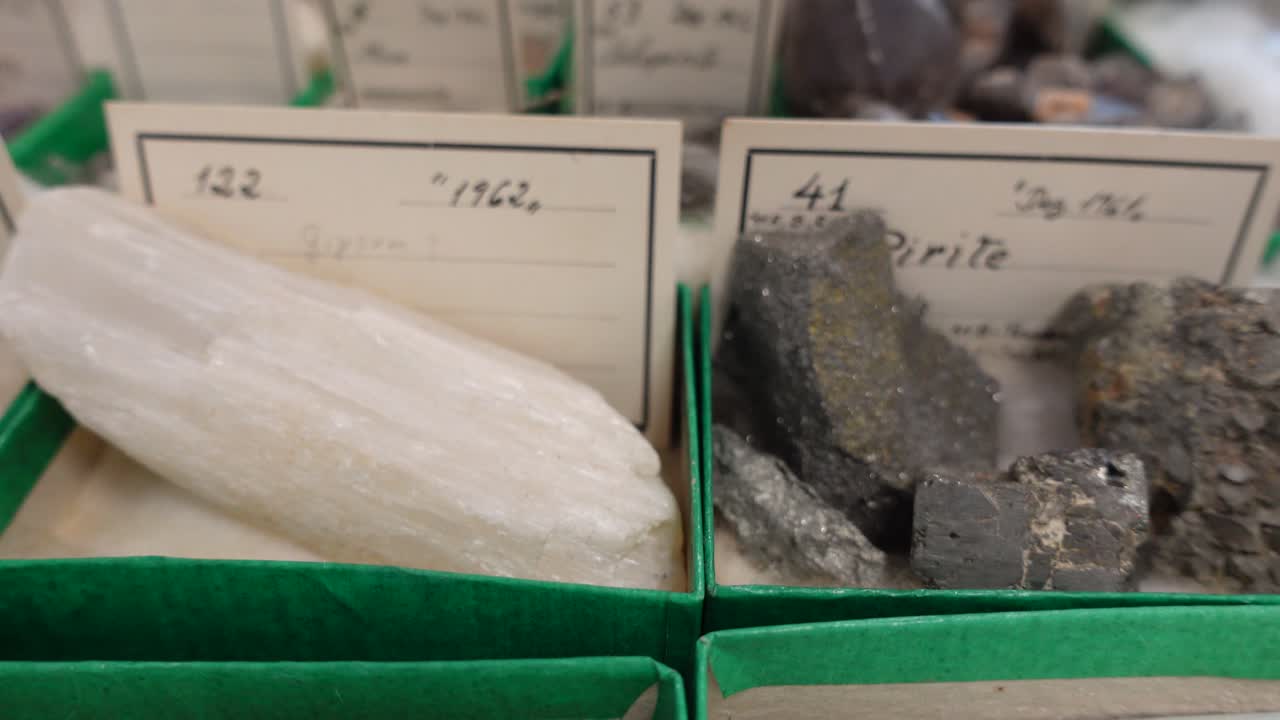 сбор пород и минералов 04