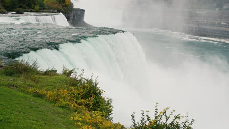 pan shot: the famous niagara falls. slow motion 120 fps 4k video