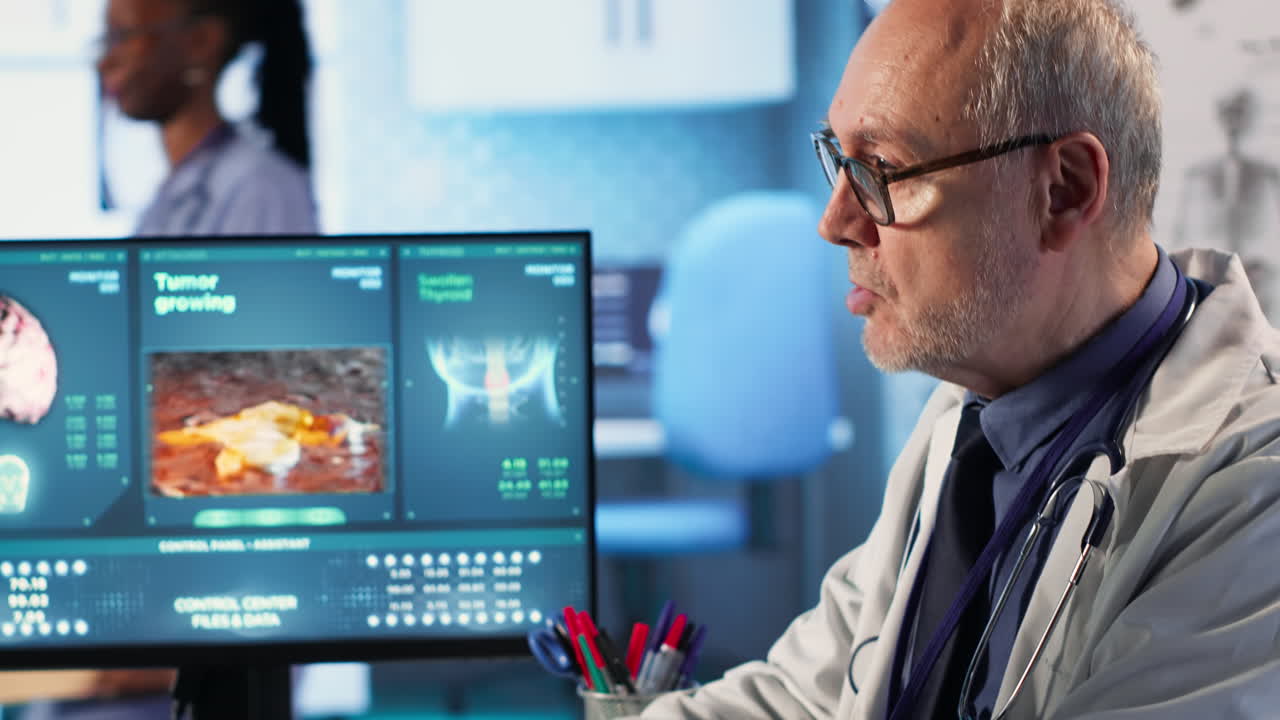 Vertical Video Specialist and old woman discuss x ray scan for preventive cancer medicine