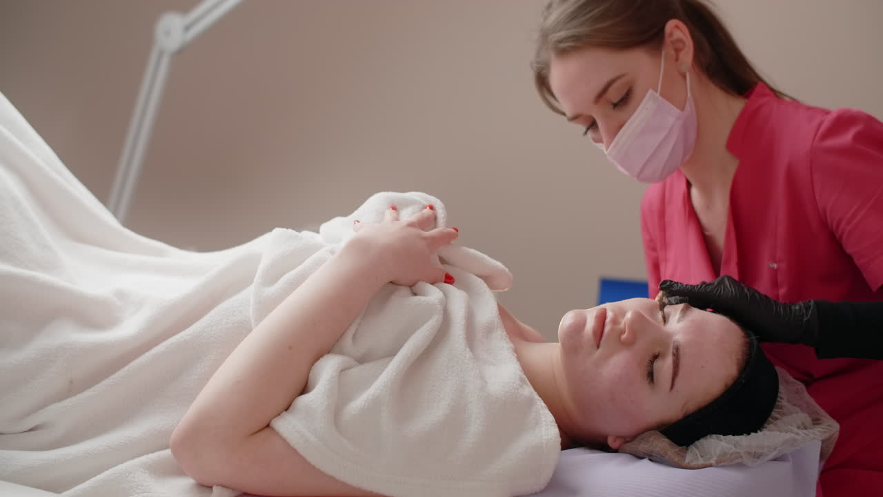 얼굴 치료 세션