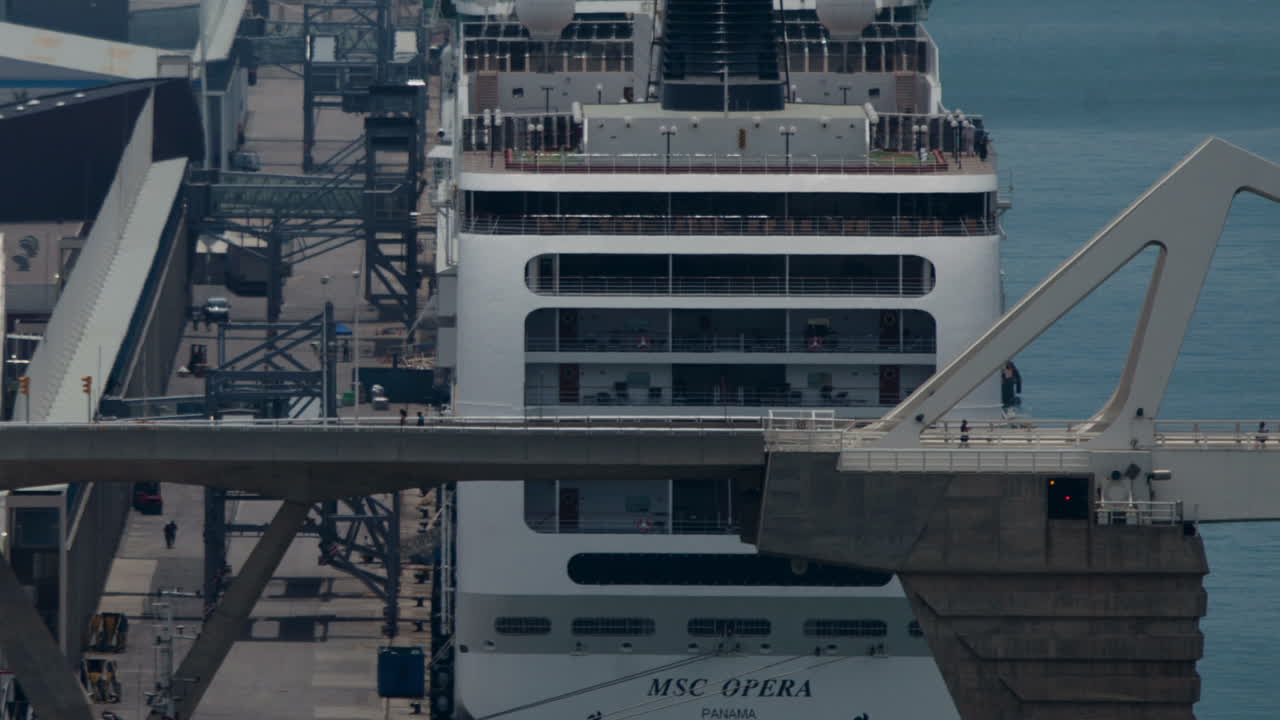 토레 알타마르 38