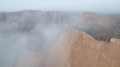 Majestic-view-of-mountain-ridge-in-clouds