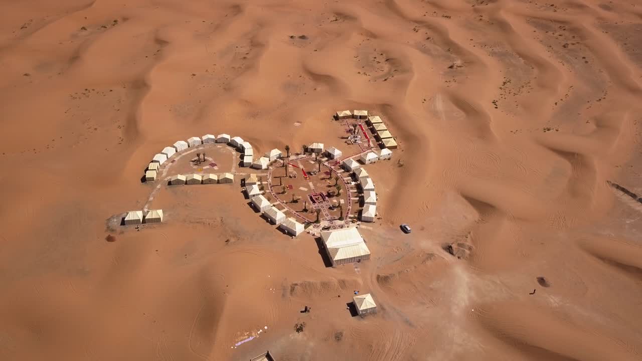 항공: 럭셔리 캠프장 사하라 사막