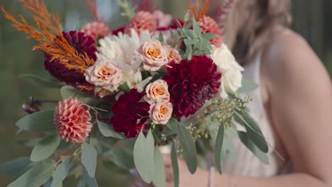 elegant autumn wedding bouquet