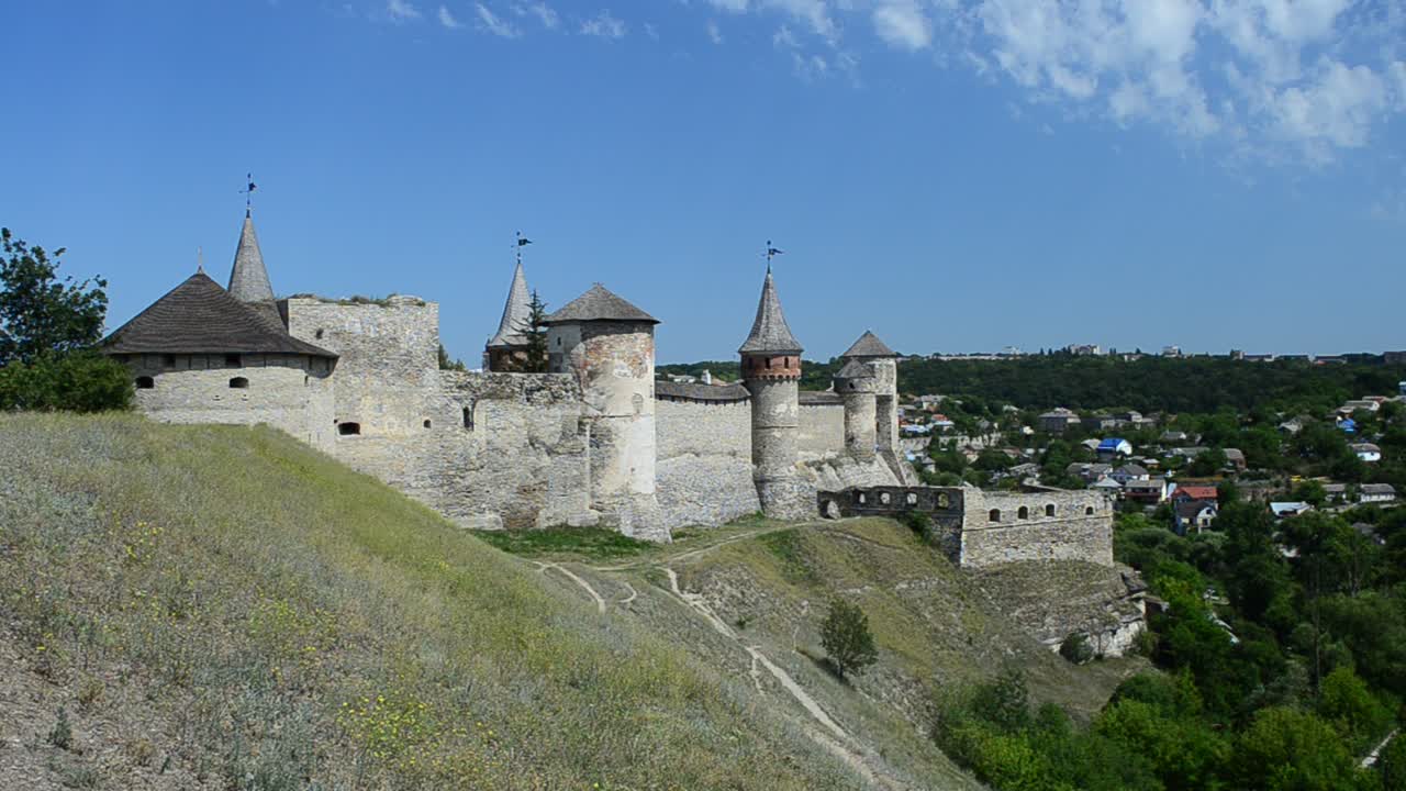 Pháo đài Ukraina cổ kính. Pháo đài Kamenetz-Podolsk, Ukraina