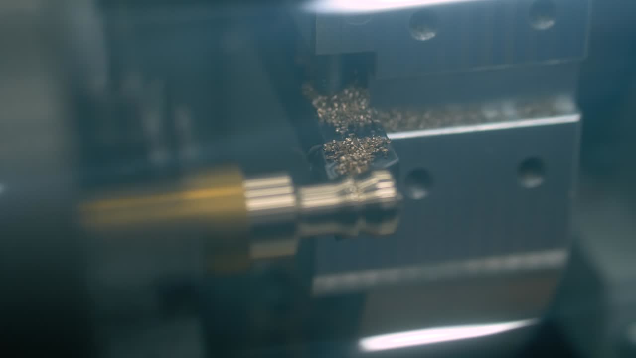 자동 cnc 도자기 회전 금속 작업 조각을 절단 - 근접