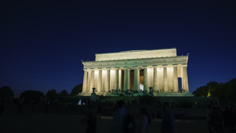 Lincoln-Memorial-Bei-Einbruch-Der-Dunkelheit-Im-Zeitraffer