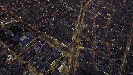 Bogota-Colombia-Vuelo-Aéreo-V24-Avenida-Caracas-Capturando-Tráfico-Intenso,-Paisaje-Urbano-Iluminado-A-Través-De-Quinta-Camacho,-Chapinero-Y-Barrios-Unidos-Por-La-Noche---Filmado-Con-Mavic-3-Cine---Noviembre-De-2022