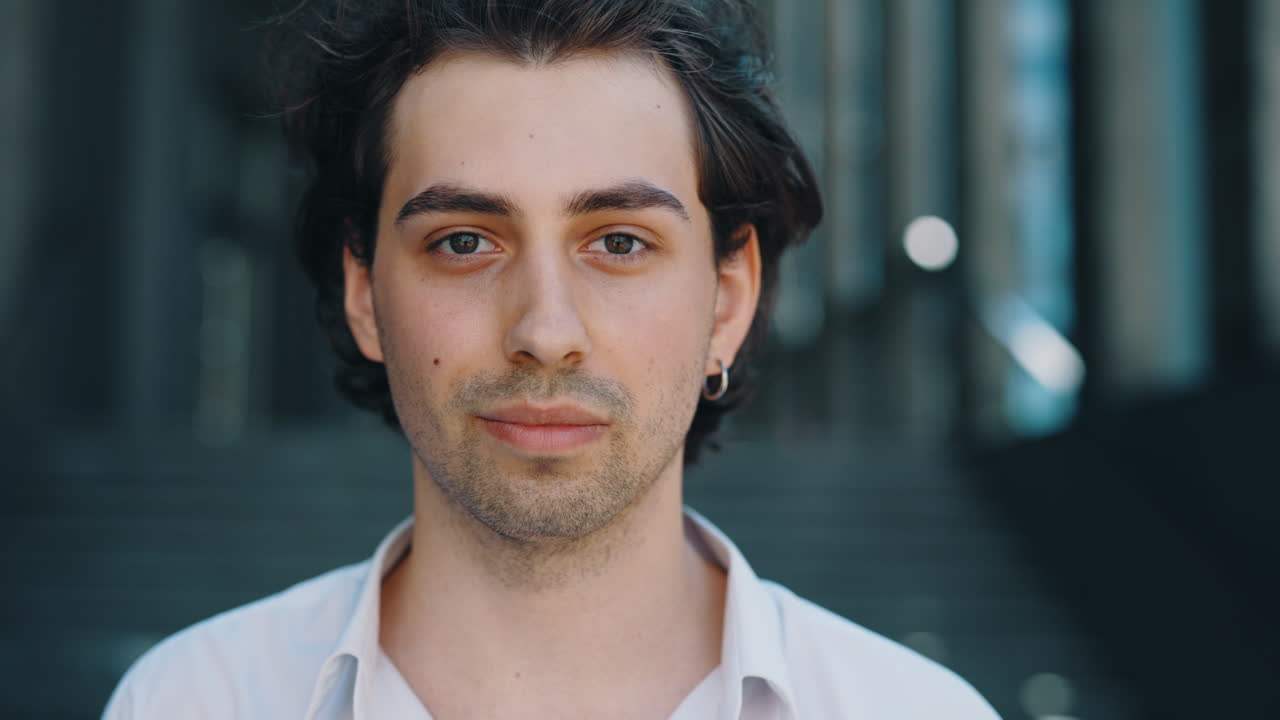 retrato en primer plano de un joven