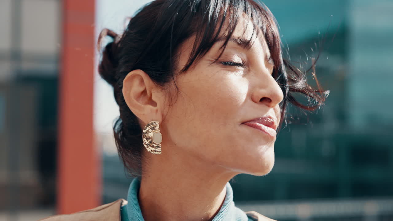 Portrait of a smiling and confident businesswoman