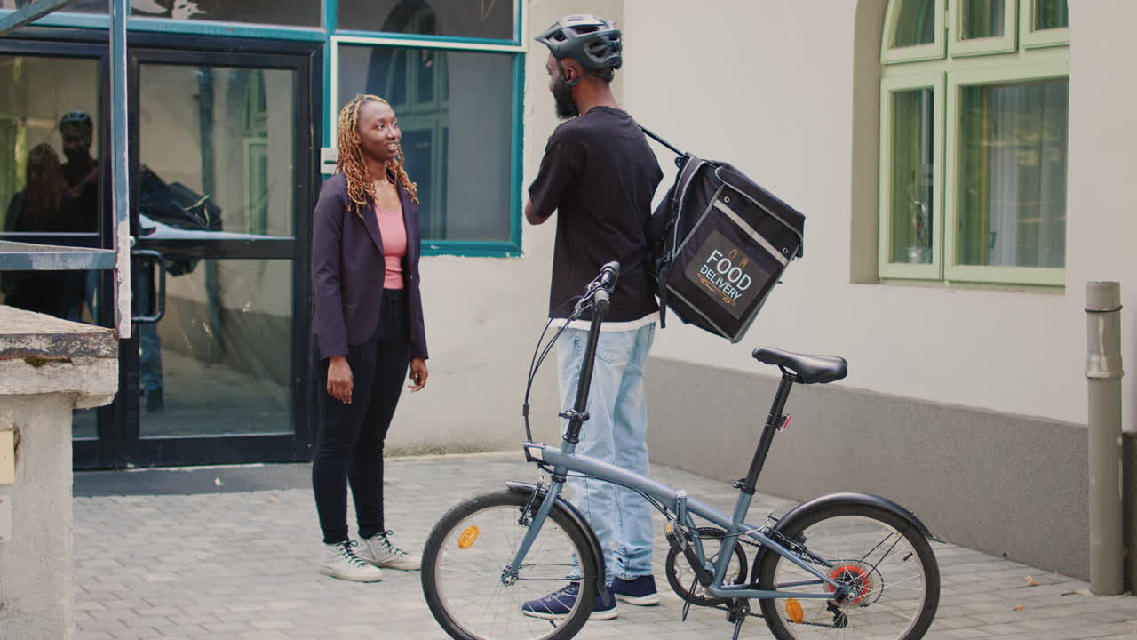 Food delivery by bike