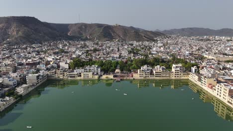 residential quarters packed tightly around jaipur’s key pond in the middle of city