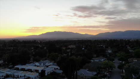 Sunset,-drone-shot-of-Redlands---Riverside-California-at-dusk