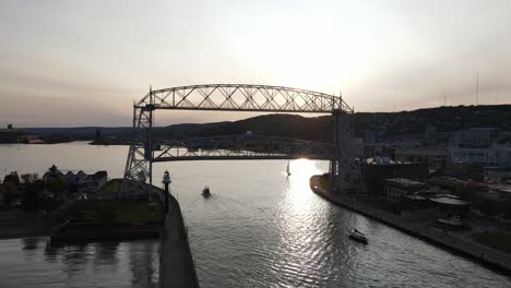 canal park bridge in duluth mn