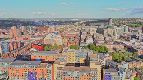 bienes raíces con edificios de apartamentos en la ciudad de sheffield en south yorkshire, inglaterra