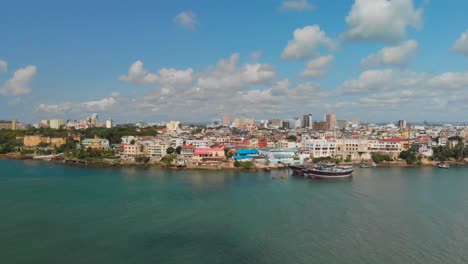 The-old-town-and-port-of-Mombasa,-Kenya