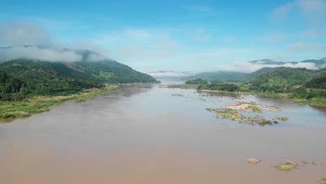 水位上升和洪水,梅康河沿岸的河床生態,水力發電<unk>的排放