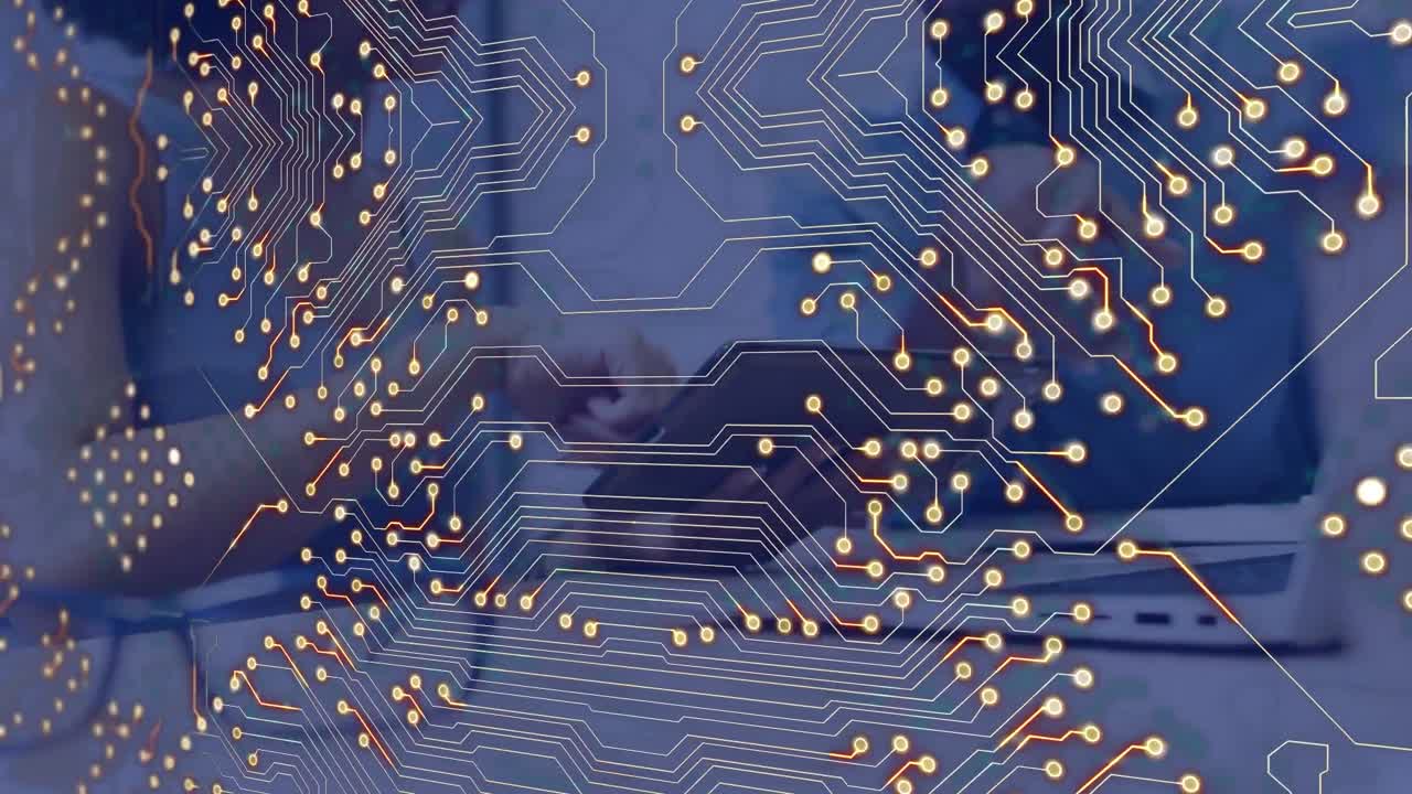 다양한 사업가들이 대화하는 연결 네트워크의 애니메이션