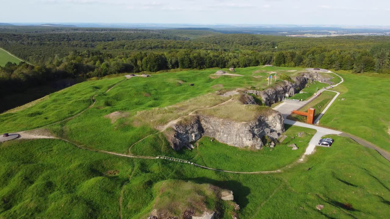 포트두몬트, 드론에서 공중 촬영, 전체 시설 위를 날아다니는