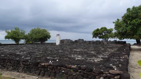 marae taputapuatea is a large marae complex at opoa in taputapuatea, raiatea, society islands, french polynesia.