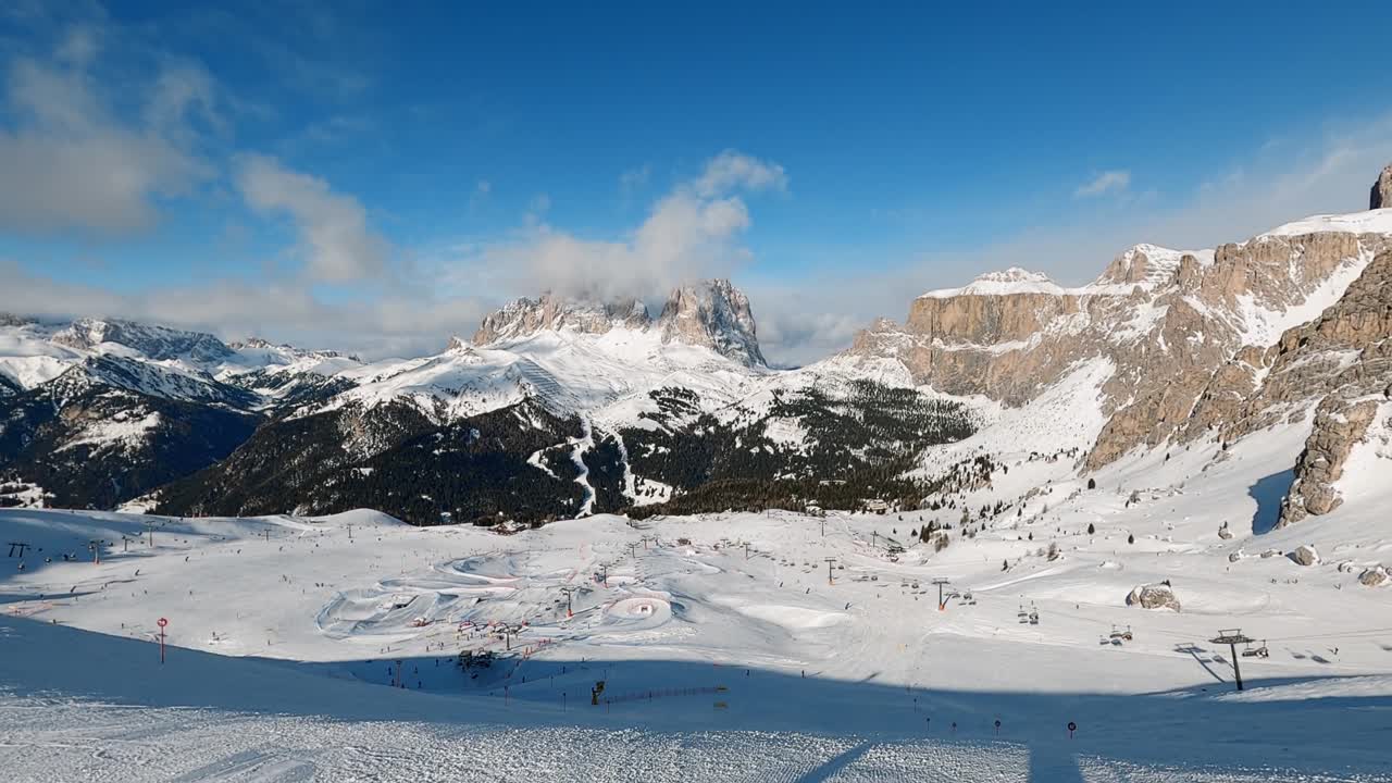 estación de esquí en las dolomitas, italia