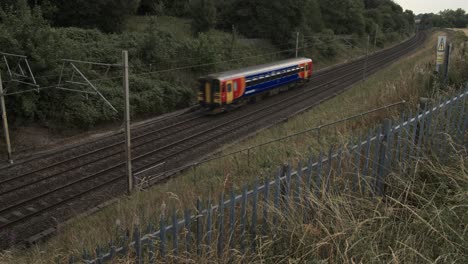 imágenes escénicas del tren en movimiento