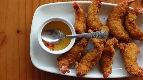 crispy fried shrimp with dipping sauce