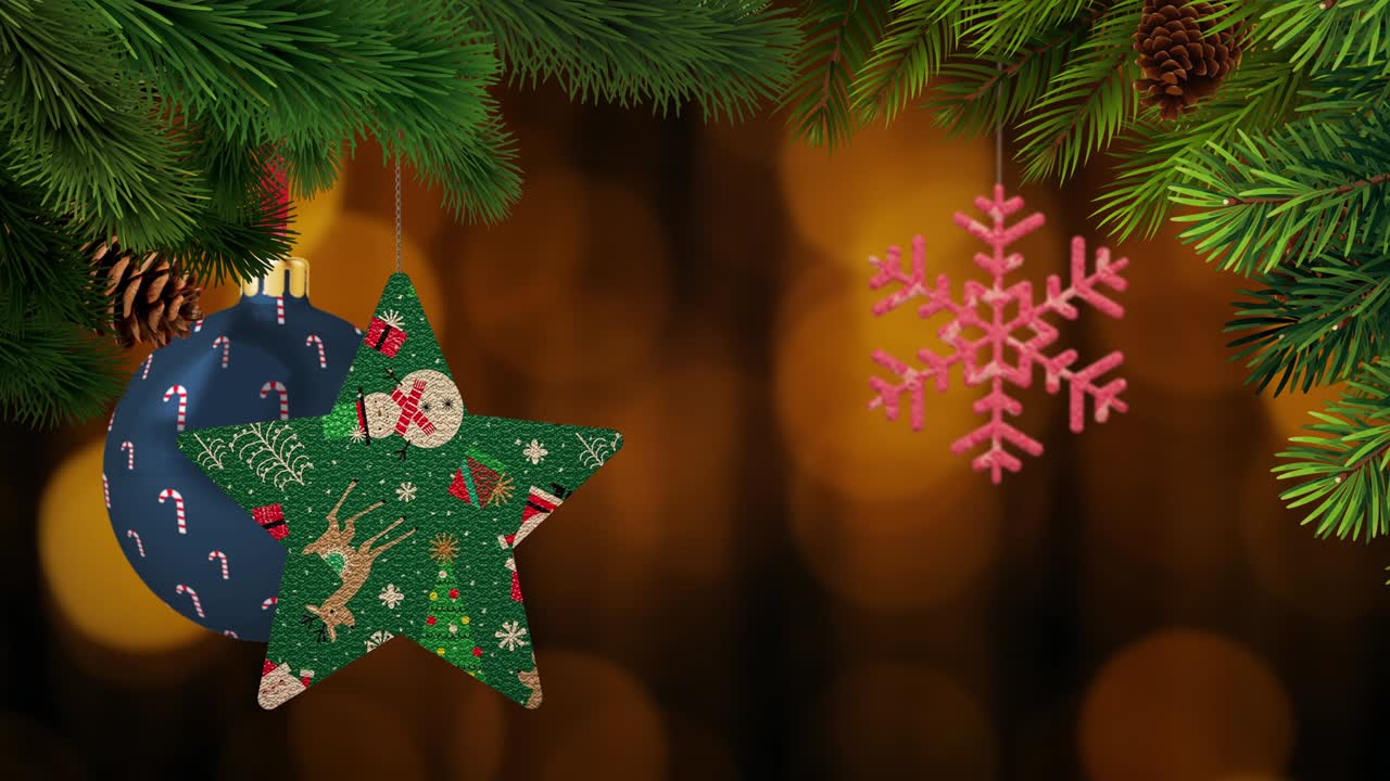 los adornos de navidad y los pinos se balancean en un fondo bokeh en bucle