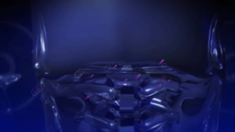 파란색 배경에 3d 인간의 머리 위에 보라색 빛의 흔적의 애니메이션
