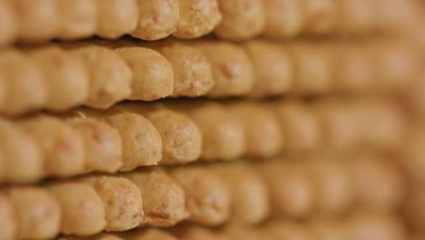 una pila de galletas