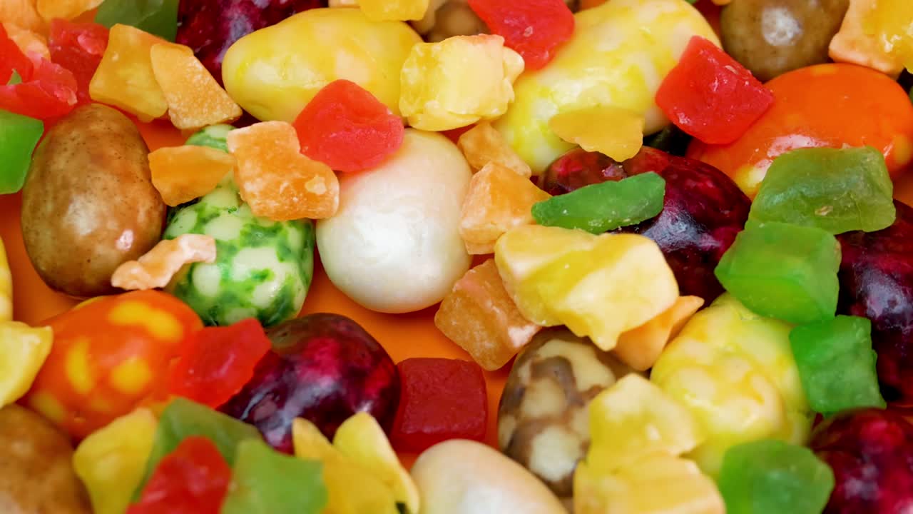 과자, 부분에 회전, 릴리, 캔디 된 과일, 다채로운 초콜릿 땅콩 사탕의 혼합물