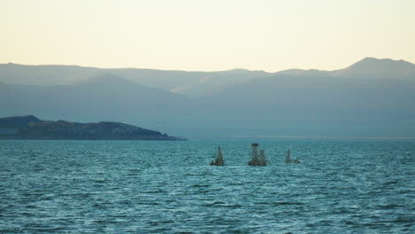 Long-shoot-Spectacular-sedimentary-formation-in-the-middle-of-Mono-Lake