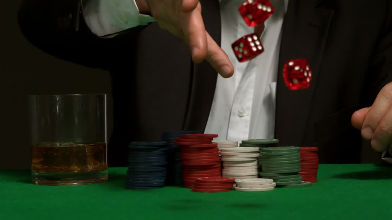 jugador genial lanzando dados rojos