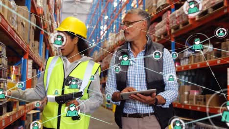 animación de iconos de perfil en diversos supervisores masculinos y trabajadoras que comprueban el stock en el almacén
