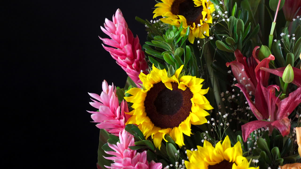 해바라기 장미 하와이 백합 꽃꽂이 슬라이더 상세 샷
