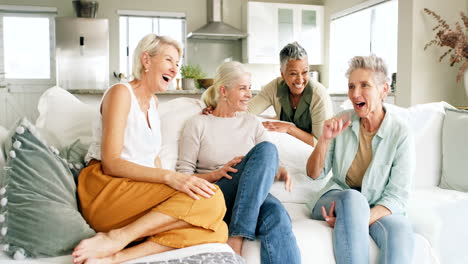 Senior-woman,-friends-and-relax-in-conversation