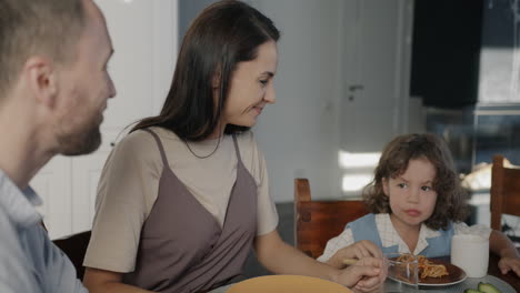 cena en familia