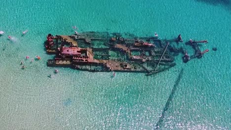 People-swim-in-a-shipwreck-in-Greece